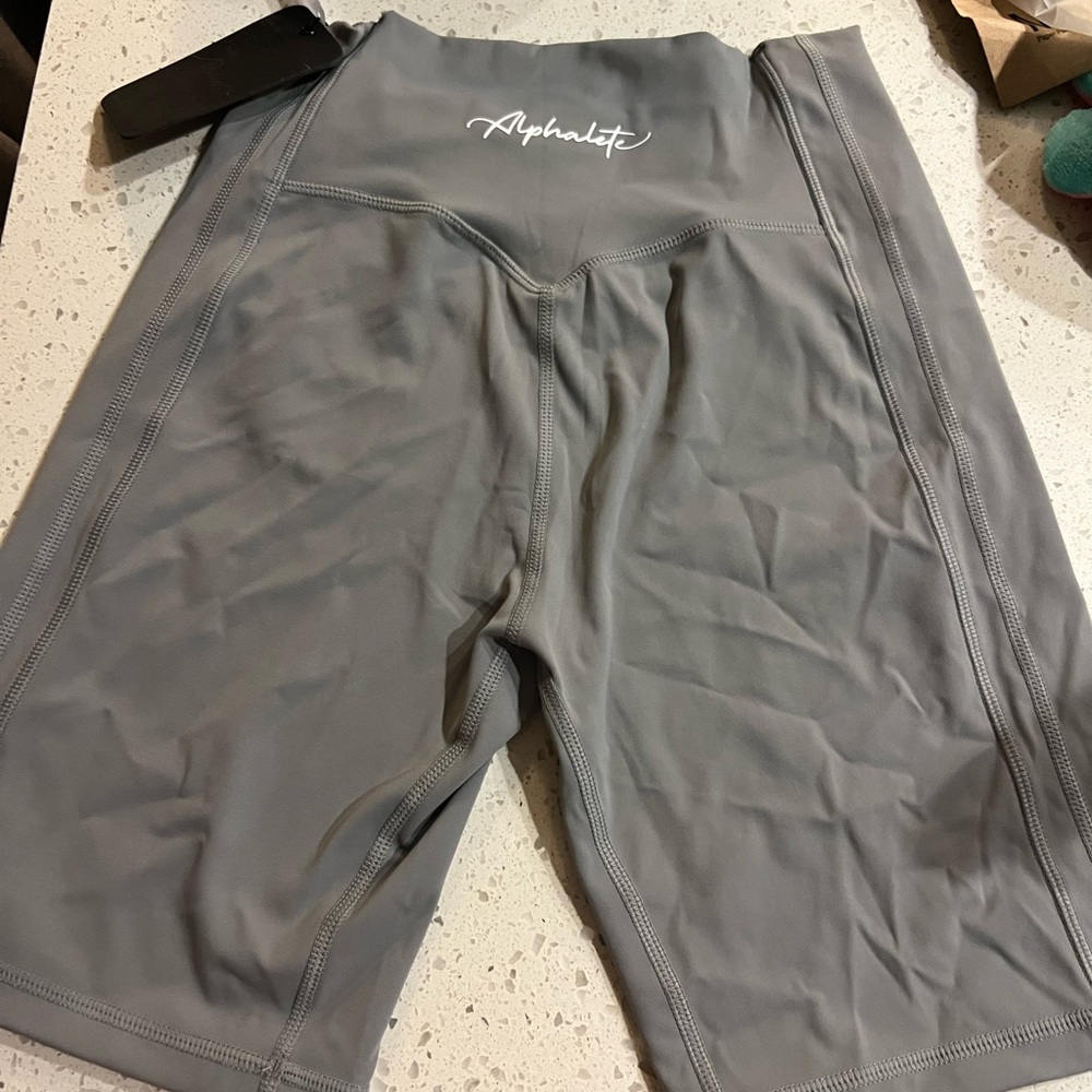 Alphalete Pulse Kinetic Short - Silver Sky - M